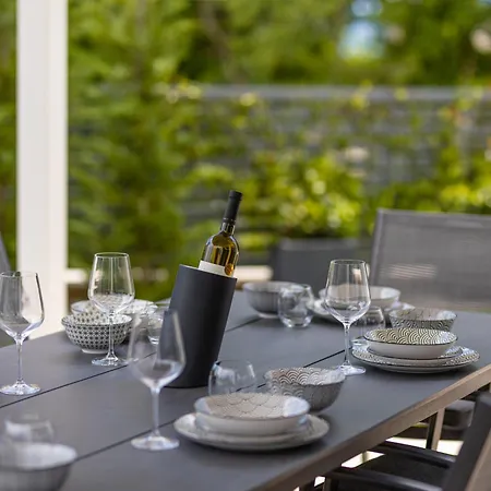 Aurelia 4 With Pool 빌라 *