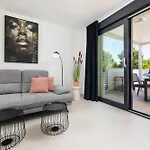 Vila Aurelia 4 With Pool