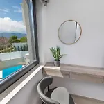 Aurelia 4 With Pool * Linardići