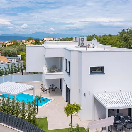 Aurelia 4 With Pool Vila Linardići