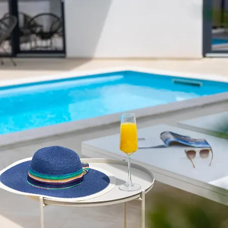 Villa Aurelia 4 With Pool