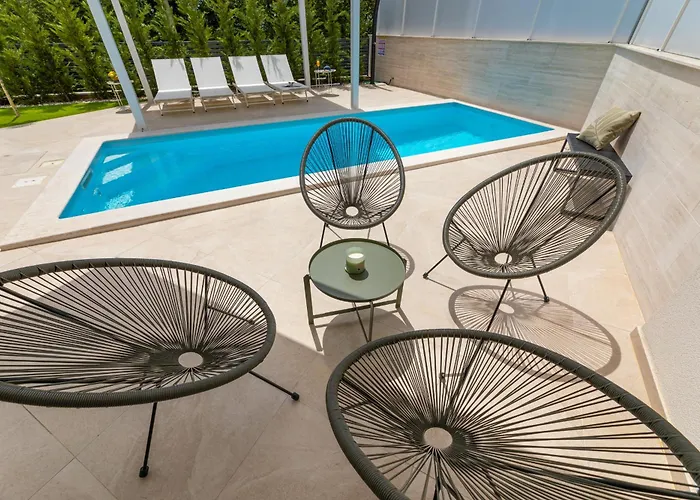 Aurelia 4 With Pool Villa Linardići
