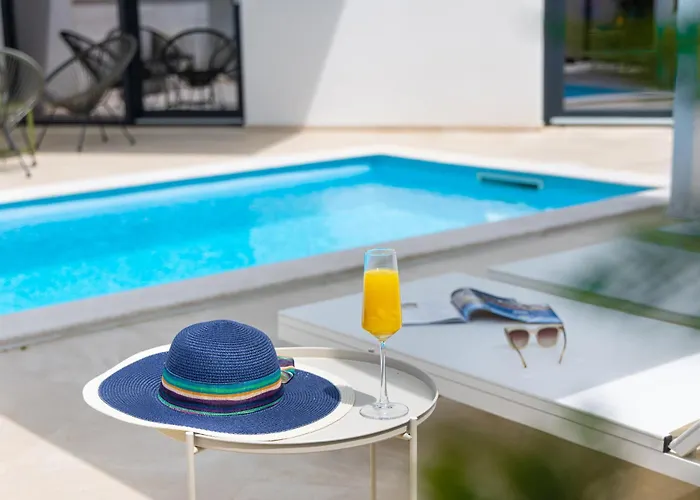 Villa Aurelia 4 With Pool