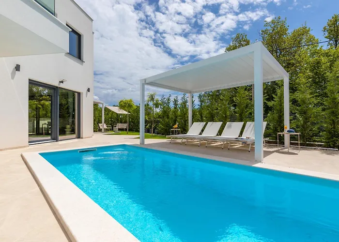 Villa Aurelia 4 With Pool *