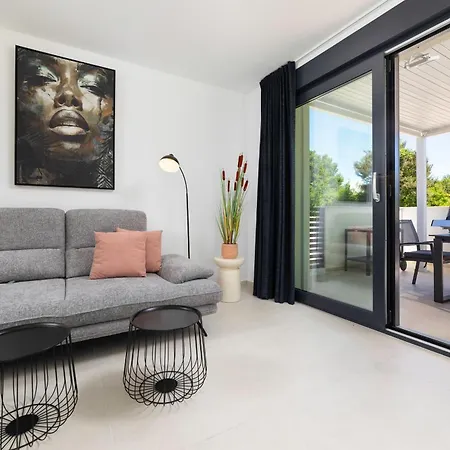 Villa Aurelia 4 With Pool